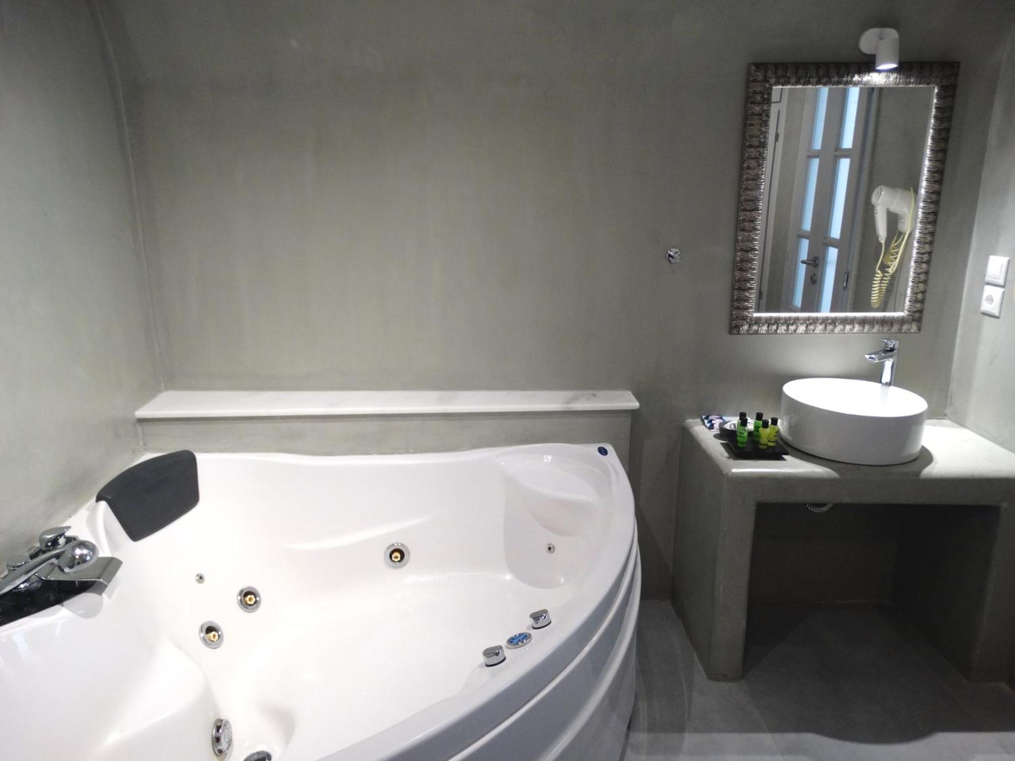 Yposkafo Suites - Studio - Santorini Fira  Bagian luar foto
