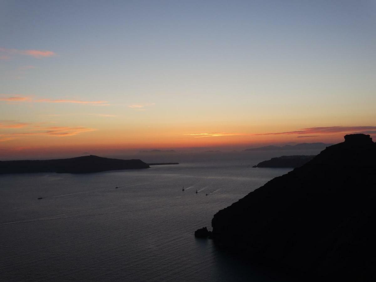 Yposkafo Suites - Studio - Santorini Fira  Bagian luar foto